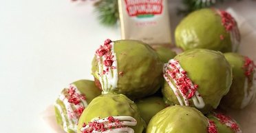 Символ Різдва: рецепт приготування смачнючих пампушок із начинкою