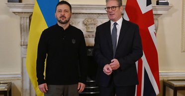 Во время встречи Стармера и Зеленского в Киеве сбили российский дрон, — Guardian