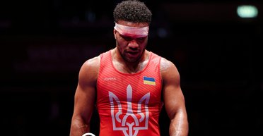 "Пошел в другую сторону": Беленюк получил бронзу и игнорировал россиянина во время награждения