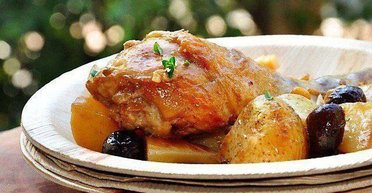 Курка у вині: рецепт приготування ніжної та соковитої страви