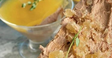 Печінковий паштет із яблучним желе: красивий і простий рецепт