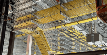 Оце кабель-менеджмент: який вигляд має "начинка" суперкомп'ютера для навчання ШІ (фото)