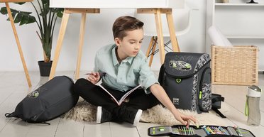 Як зібрати дитину в школу: що потрібно купити