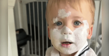 Будильник против истерик: мама из TikTok показала лайфхак, покоривший родителей (видео)