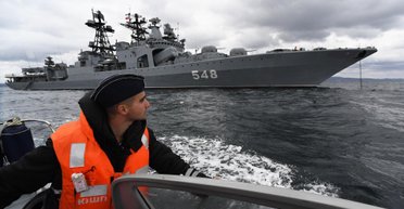 На військовій базі у Владивостоці прогримів вибух: ФСБ просить жителів мовчати, — росЗМІ (відео)