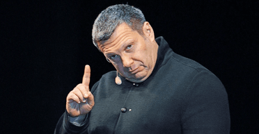 В РФ "кадыровцы" заставили извиняться пропагандиста Соловьева за то, что их похвалил: подробности