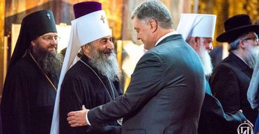 СМИ получили подтверждение от УПЦ МП, что Порошенко был пономарем и ее меценатом