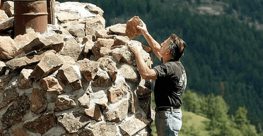 Хлопець витратив 60 років на будівництво замку, щоб довести, що вчитель помилявся (фото)