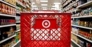 Импорт опять виноват: как рост цен в Европе подстегивает цены на товары в Украине