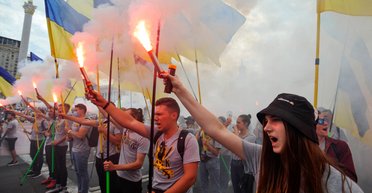 Улица Зеленского. Как зачистка Нацкорпуса связана с визитом Меркель и формулой Штайнмайера