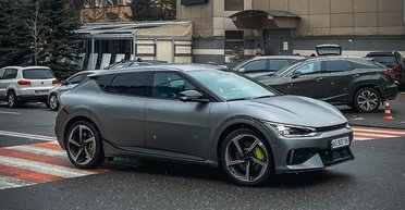 Гроза суперкаров: в Украине появился сверхскоростной 585-сильный  электромобиль Kia (фото)