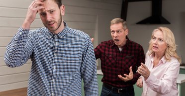 Горькая правда: тест ДНК разоблачил многолетнюю ложь матери и развалил брак родителей (фото)