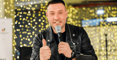 "Розкрадач жіночих сердець" Кравченко виявився обмежено придатним до військової служби (фото)