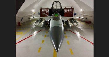 Ісламабад готується до війни: ВПС Пакистану розгорнули JF-17 з китайськими ракетами