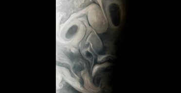 Юпітер скорчив незадоволену гримасу: на планеті зафіксували величезне обличчя, і воно кисле (фото)