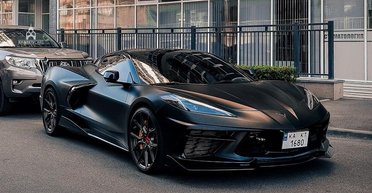 В Украине появились новейшие спорткары Chevrolet Corvette Stingray (фото)