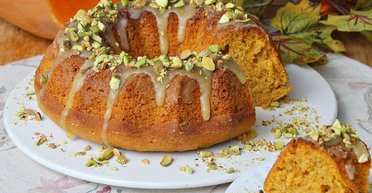 Гарбузовий кекс із горіхами: рецепт по-справжньому зимової випічки