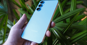 Galaxy S25 не вартий своїх грошей: новий Samsung нічим не гірший і коштує всього 700 доларів (фото)