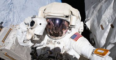 В будущем астронавты смогут печатать скафандры на 3D-принтере