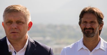 Украине придется отдать РФ часть территорий, — министр обороны Словакии Калиняк