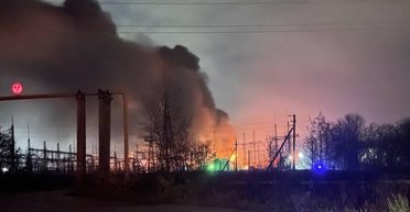 "Линия, от которой зависит Москва": дроны ударили по подстанции "Владимирская" (видео)