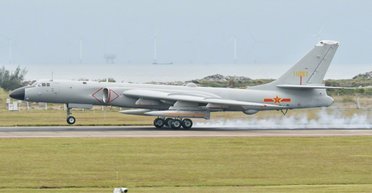 Аналог "Кинджала": Китай озброївся аеробалістичною ракетою KD-21 (фото)