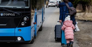 Финансовой помощи от стран Запада нет: что будет с выплатами переселенцев в марте
