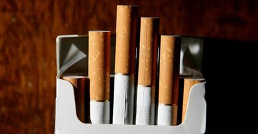 Сигарети подорожчають у 2,4 рази: чому зростання цін на тютюн неминуче — спочатку в Європі, потім в Україні