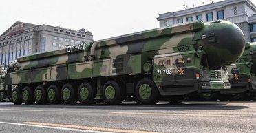 Рідкісний запуск ракети в океані: Китай попередив Японію про "космічні уламки", — Reuters