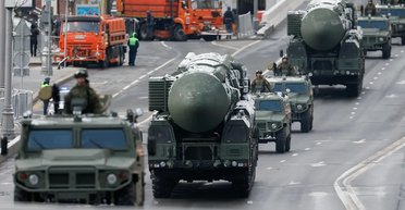 "В боевой готовности": Путин во время парада 9 мая пригрозил ядерным ударом (фото)