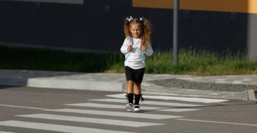 Мама попросила 6-летнюю дочь пойти в свою комнату, однако та собрала вещи и "съехала"