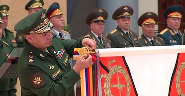 У РФ "прифотошопили" покійного окупанта на фото з нагородженням, — росЗМІ