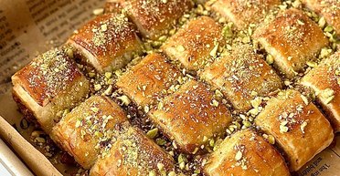 Дуже лінива пахлава: рецепт дивовижного східного десерту без клопоту