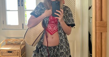 Вагітна Сьюкі Вотергаус показала фото з відпустки з Робертом Паттінсоном