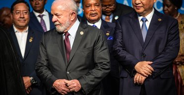 Отмены доллара и противостояния с Западом не будет: где Россия провалилась на саммите БРИКС