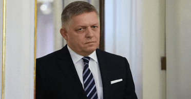 "Он меня ненавидит": Фицо не хочет лично встречаться с Зеленским (видео)