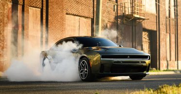 Спорткар, кроссовер и пикап: американцы выбрали лучшие авто года (фото)