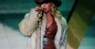 Бейонсе выступила в шубе украинского бренда на концерте в Нью-Йорке (фото)