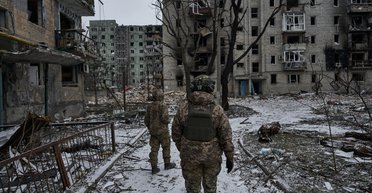 Відступ під авіабомбами, розстріли полонених: що відомо про вихід ЗСУ з Авдіївки