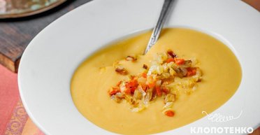 Доступно та корисно: рецепт горохового крем-супу