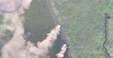 Штурм провалился: ВСУ уничтожили сразу три танка-"сарая" на Харьковщине (видео)