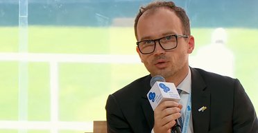 Правила гри змінюються: Україна не боїться боротися зі своїми олігархами, — міністр Малюська
