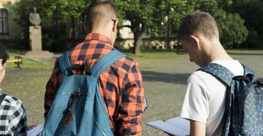 Прогулювати стане важче: Кабмін посилив контроль за дітьми у школах, подробиці