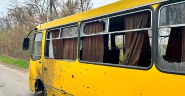 ВС РФ в Запорожье ударили FPV-дроном по пассажирскому автобусу: подробности