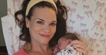 "Даже не мечтала": женщина родила от мужа через 10 лет после его смерти (фото)