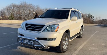 Безупречный Prado: в Киеве найден 17-летний японский внедорожник в новом состоянии (фото)