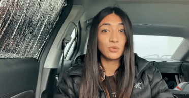 Ціна життя в дорозі: дівчина останні 7 років живе в машині (відео)