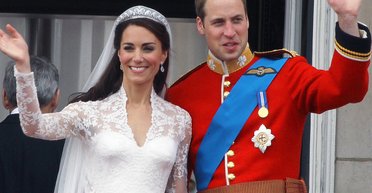 Міні, асиметрія та класика: тренди весільних суконь на 2024 рік (фото, відео)