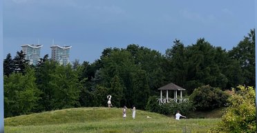 Дожди, ветер и гроза, но тепло: синоптики озвучили прогноз погоды для Украины на выходные