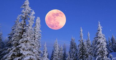 Сніговий місяць: коли відбудеться перший повний місяць лютого